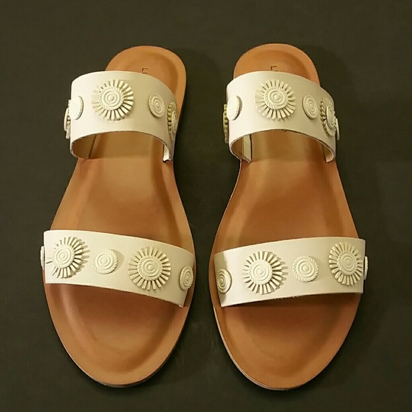 Lucky Brand Shoes - Lucky Brand Women’s Adalyn Slip on Slide Sandals